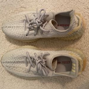 adidas Yeezy Boost 350 V2